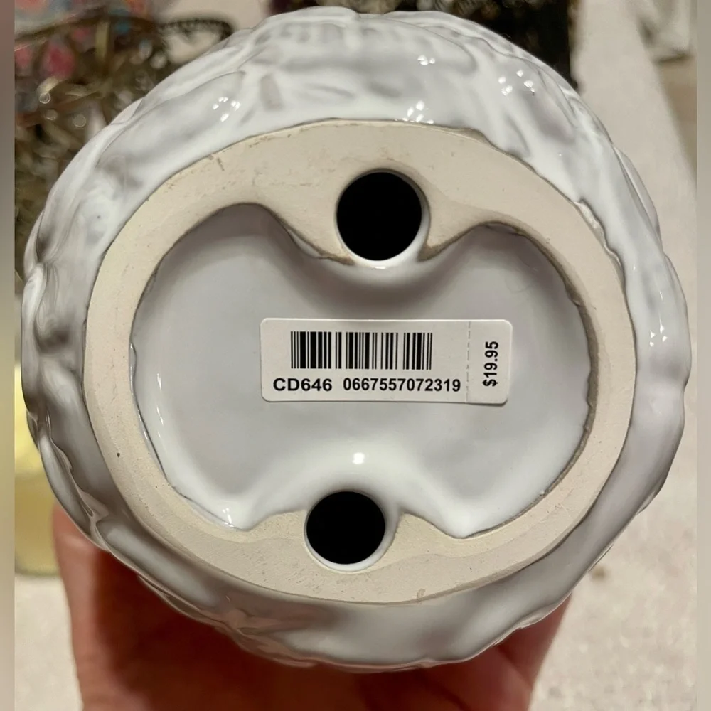 🦉PORCELAIN OWL White & Grey Sleeping Single Wick Holder Bath & Body RARE - Picture 3 of 6